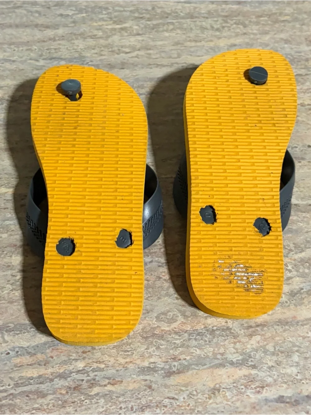 Havaianas colorful marvel